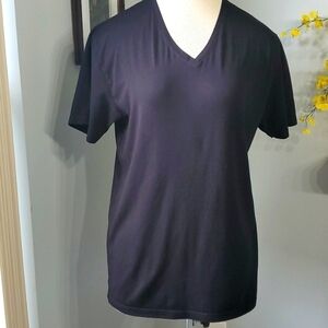 PAIR OF THIEVES, women's black V neck tee shirt. Size medium. Great tee.